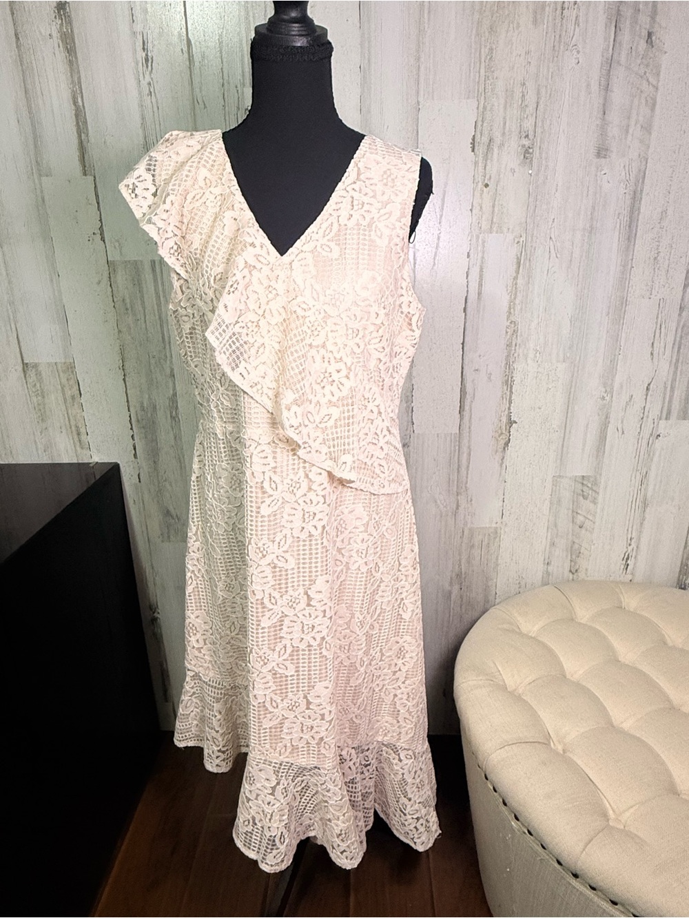 Donna Karan New York Blush Lace Ruffle Midi Dress Size 10 - Picture 2 of 12